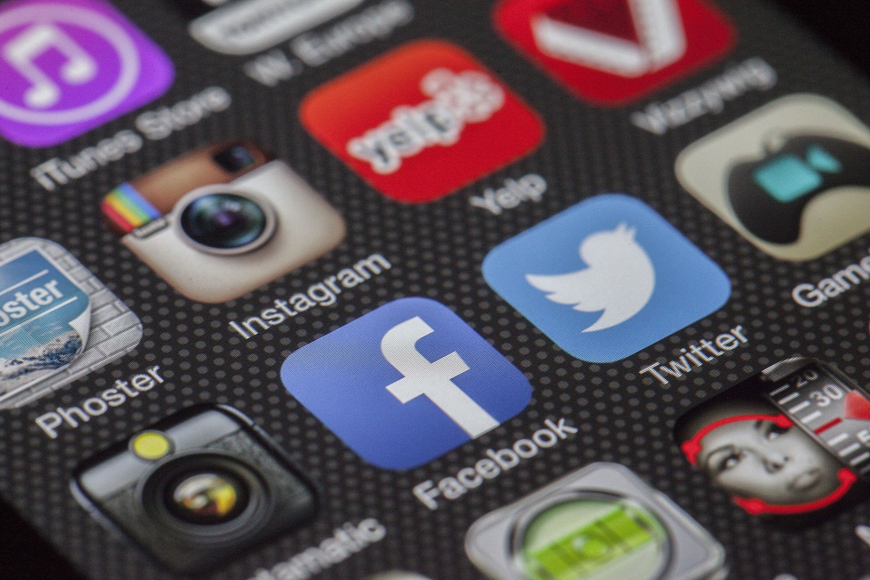 Health communication and social media management